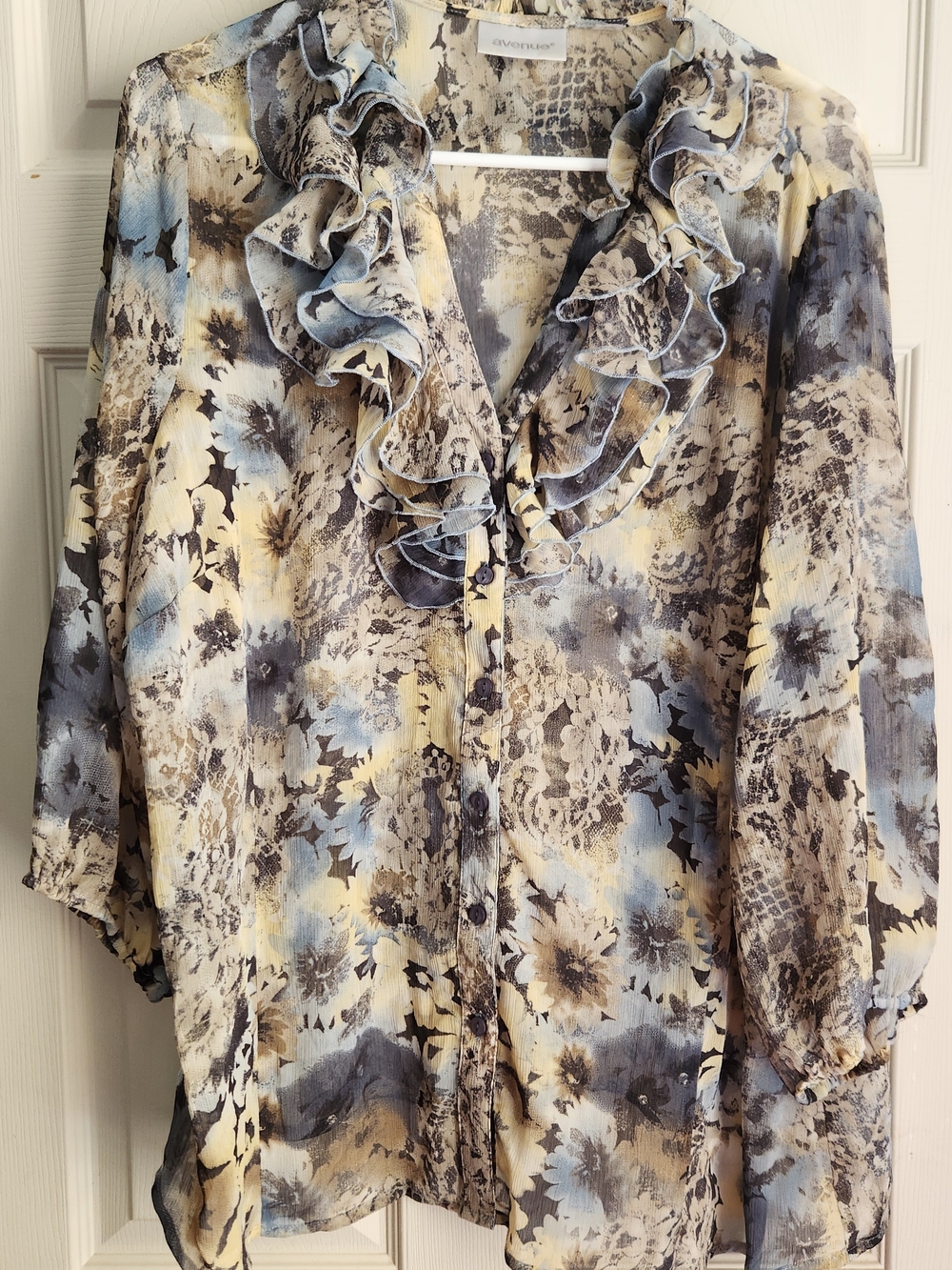Avenue Ruffled Floral Blouse in Blue, Cream & Gray